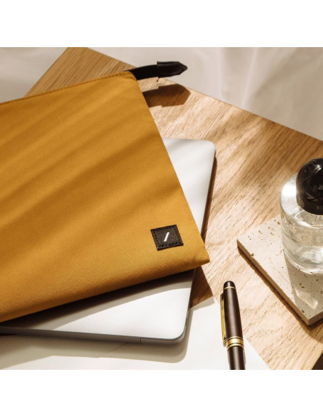 Pokrowiec native union stow lite na macbook