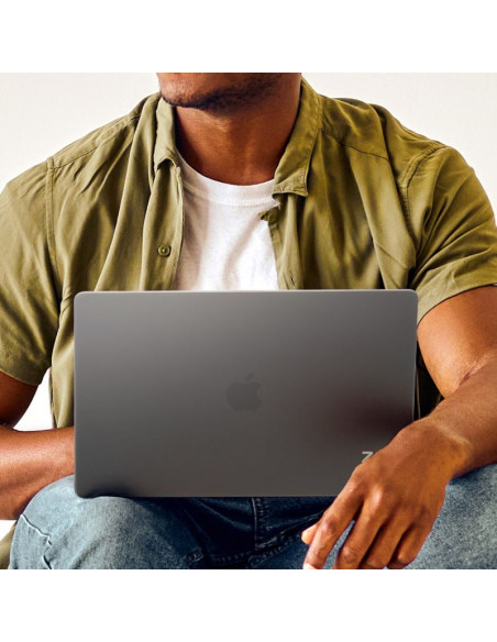 Zagg hardshell - obudowa ochronna do macbook air 13" m2 (2022) / m3 (2024) / m4 (2025) (smoke)