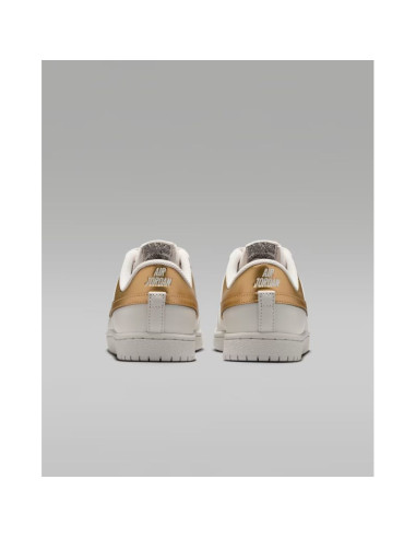 Buty damskie  nike wmns air jordan skyline low le (iq6586-100)