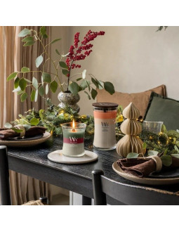 Świeca średnia holiday garland woodwick 2