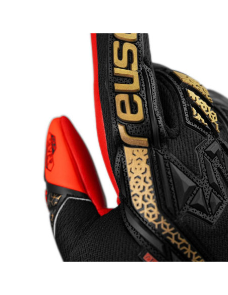 Rękawice bramkarskie reusch attrakt freegel silver m 5570235