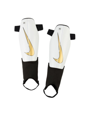 Ochraniacze piłkarskie nike charge dx4608