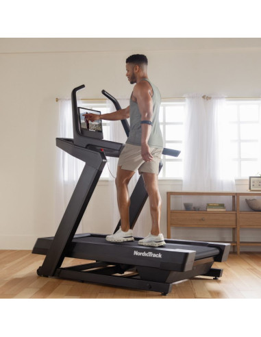 Bieżnia elektryczna nordictrack x16