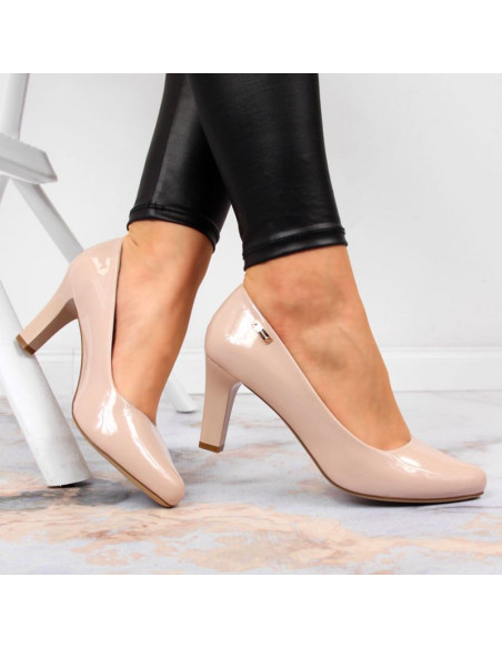 Czółenka na słupku lakierowane sergio leone w