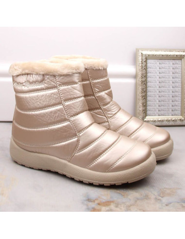 Wodoodporne śniegowce lakierowane news w eve181