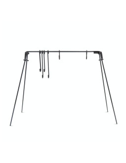 Stojak stalowy bonfeu nad ognisko