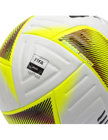 Piłka nożna new balance geodesa match football