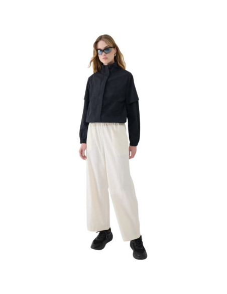 Kurtka 4f f190 w 4fwss25tjacf190