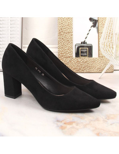 Czółenka zamszowe na słupku sergio leone w sk403