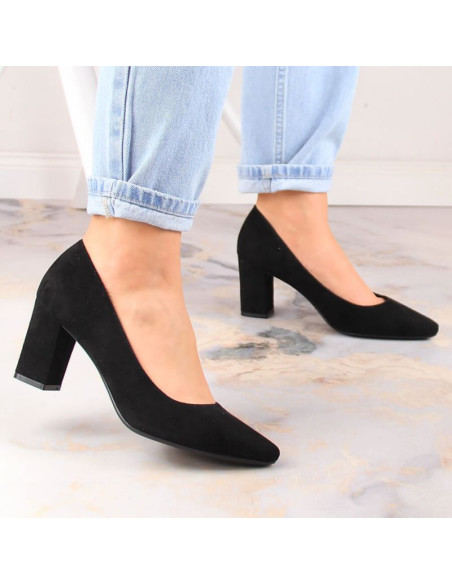 Czółenka zamszowe na słupku sergio leone w sk403