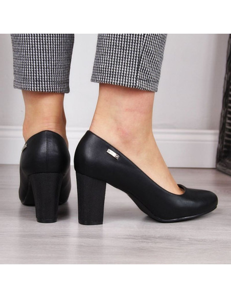 Czółenka na słupku sergio leone w sk193