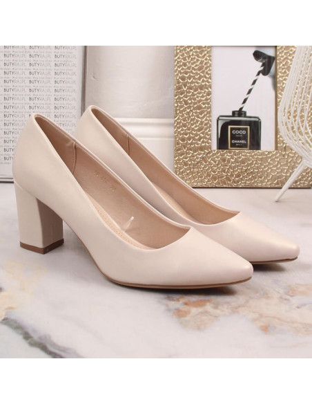 Czółenka na słupku sergio leone w