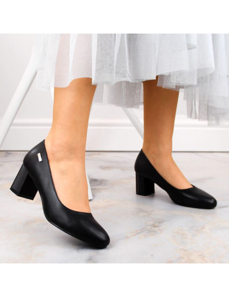 Czółenka na ozdobnym słupku sergio leone w sk314