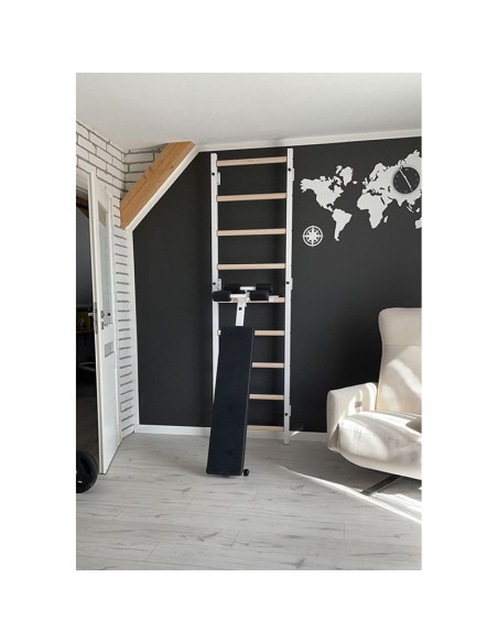 Drabinka gimnastyczna z drążkiem poręczą do ćwiczeń i ławeczką benchk 723w