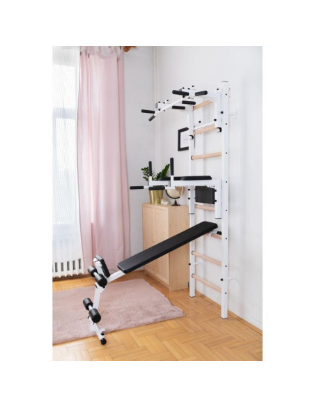 Drabinka gimnastyczna drewniano metalowa z drążkiem, ławką i akcesoriami benchk 233w