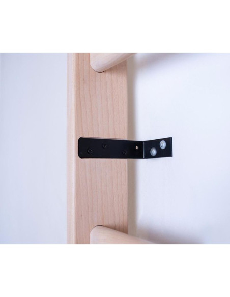 Drabinka z drewnianym drążkiem i akcesoriami benchk 112+a204