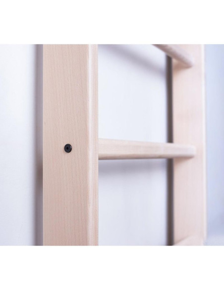 Drabinka z drewnianym drążkiem i akcesoriami benchk 112+a204