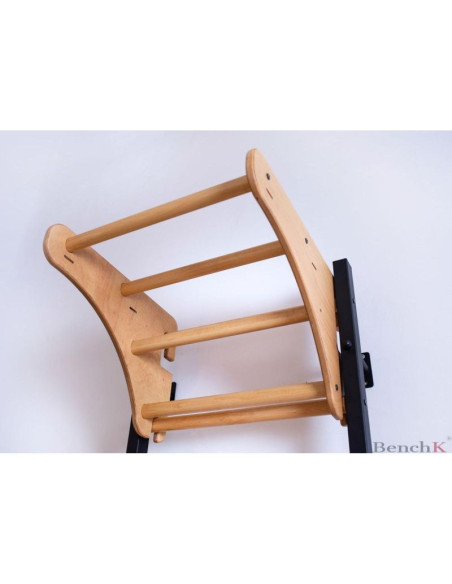 Drabinka gimnastyczna drewniano metalowa z drewnianym drążkiem benchk 711w