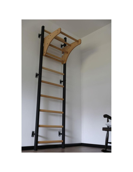 Drabinka gimnastyczna drewniano metalowa z drewnianym drążkiem benchk 711w
