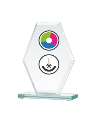 Trofeum szklane z nadrukiem kolorowym luxorjet, grawerowaniem oraz wypełnieniem farbą