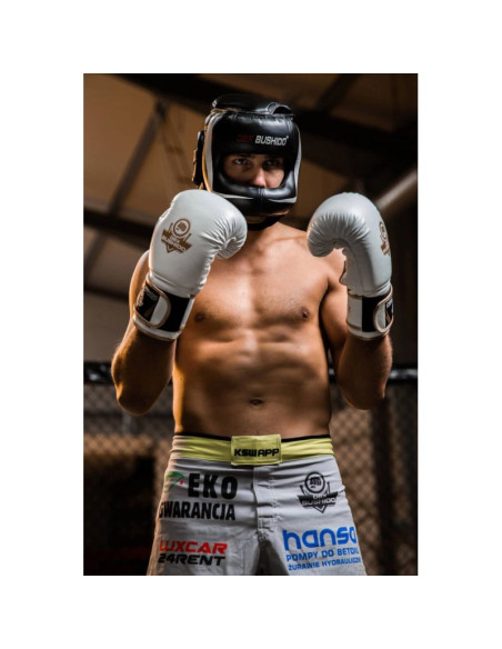 Kask bokserski z osłoną m – ninja