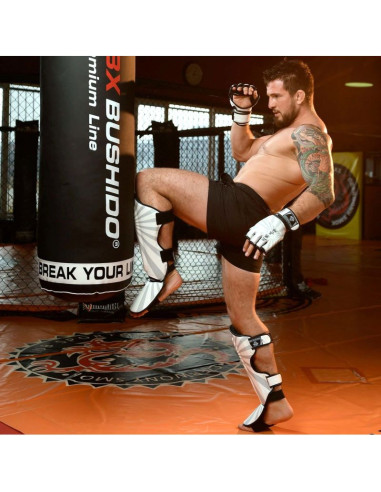 Ochraniacze na piszczele m - japan