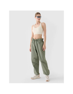 Spodnie casual parachute oversize damskie 4f 4frss24ttrof1330-44s 2
