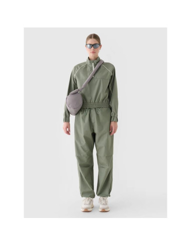 Spodnie casual parachute oversize damskie 4f 4frss24ttrof1330-44s