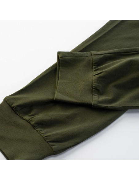 Męskie spodnie nami