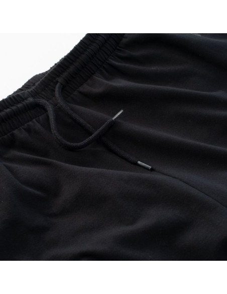 Męskie spodnie nami