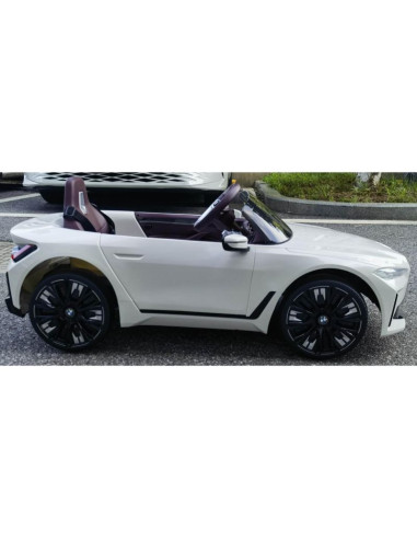 Samochód na akumulator licencja bmw i4 biały