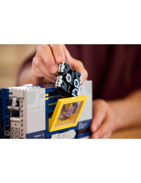 Lego 10358 icons - transformers: soundwave