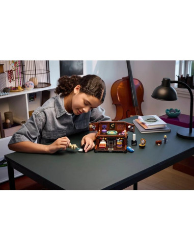 Lego 76785 wednesday - mieszkanie rączki