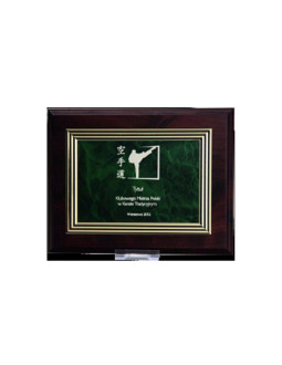 Dyplom z tworzywa sztucznego z grawerem na złotej blaszce 2