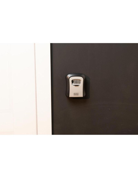 Skrzynka sejf na klucze na szyfr 4 cyfry black + decker