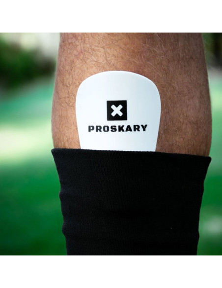Nagolenniki piłkarskie proskary mini białe