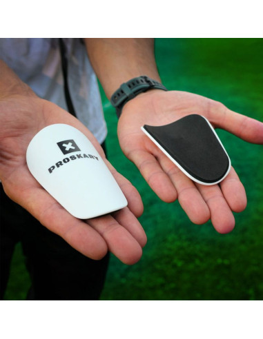 Nagolenniki piłkarskie proskary mini białe