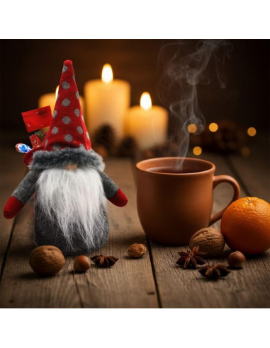 Mikołajek dekoracyjny z workiem na prezent 20cm czerwony