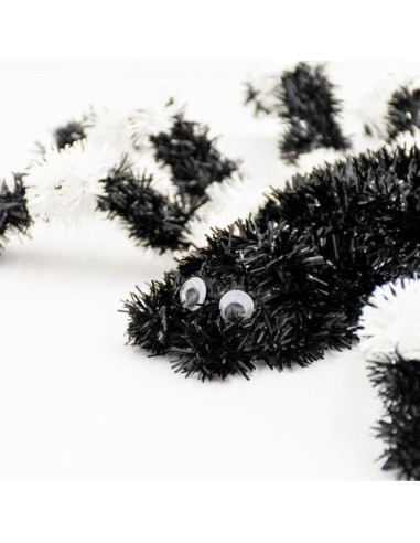 Figurka dekoracyjna pająk halloween biały