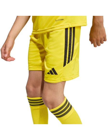 Spodenki dla dzieci adidas tiro 26 league żółte ka8822