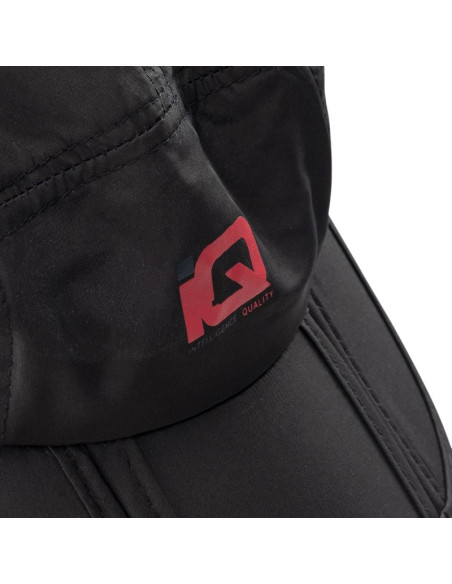 Czapka z daszkiem iq hucro