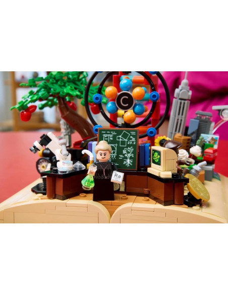 Lego 21355 ideas - ewolucja przedmiotów ścisłych