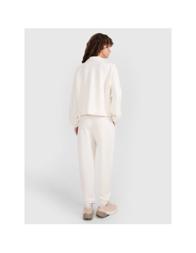 Spodnie dresowe joggery z modalem damskie 4f 4fwaw25ttrof1180-11s