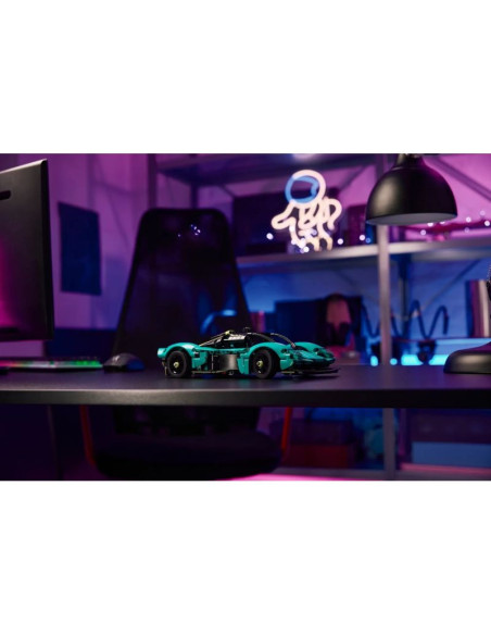 Lego technic 42208 aston martin valkyrie