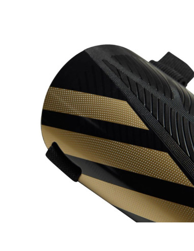 Ochraniacze piłkarskie adidas tiro match club