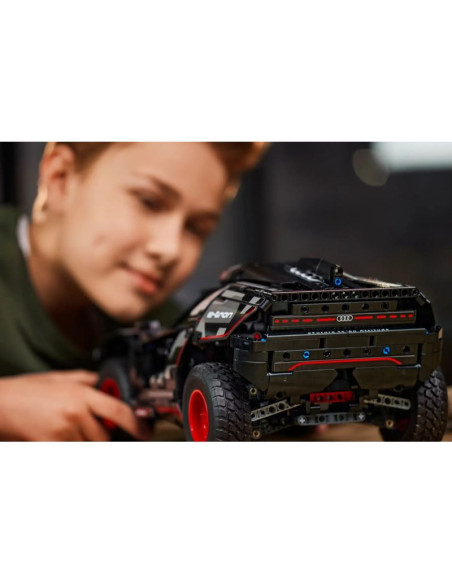 Lego technic 42160 audi rs q e-tron
