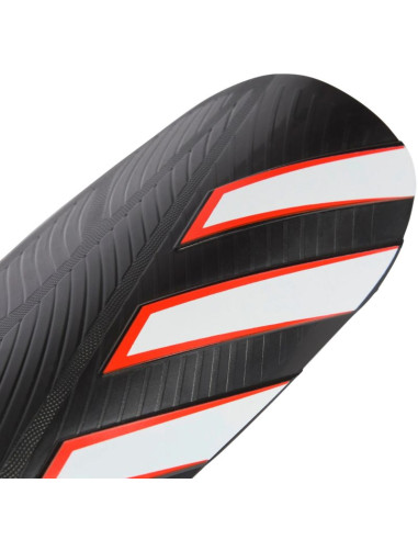 Ochraniacze piłkarskie adidas tiro eu club czarne ka7843