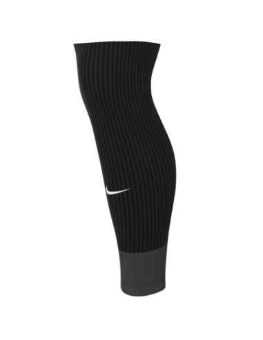 Getry nike strike fq8282