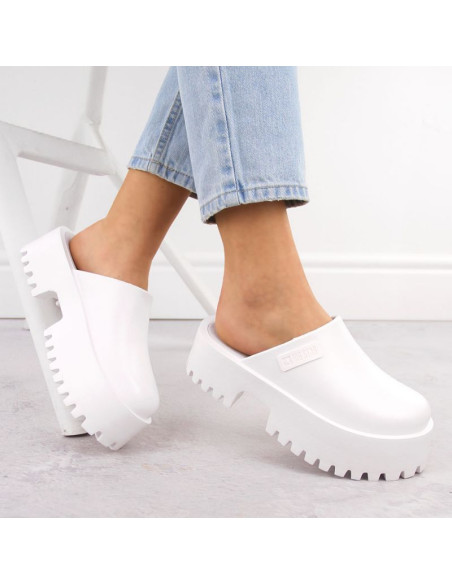 Chodaki na masywnej podeszwie big star w nn27402