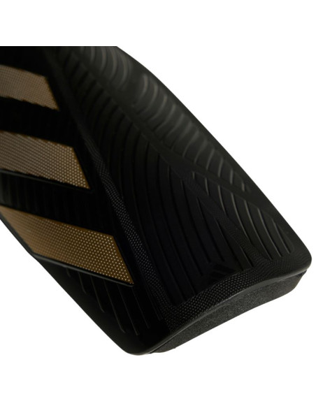Ochraniacze piłkarskie adidas tiro club